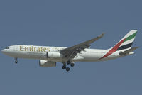 A6-EKQ @ DXB - Emirates Airbus 330-200 - by Yakfreak - VAP