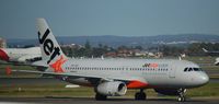 VH-JQX @ SYD - JetStar - by Micha Lueck