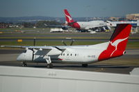 VH-SCE @ SYD - Bombardier Dash 8 of Qantas Link in Sydney - by Micha Lueck