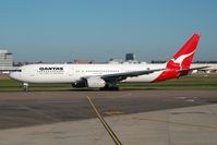 VH-ZXC @ SYD - Taxiing to the runway for take-off - by Micha Lueck