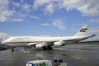 A6-HRM @ CGN - rare visitor - by Wolfgang Zilske