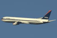 N143DA @ SJU - Delta Airlines Boeing 767-300 - by Yakfreak - VAP