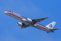 N175AN @ LAX - American Airlines N175AN (FLT AAL1624) climbing out from RWY 25R enroute to Chicao Ohare Int'l (KORD). - by Dean Heald