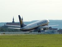 EI-DHS @ LKTB - Ryanair - by Artur Bado?