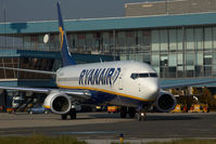 EI-DLG @ BTS - Ryanair Boeing 737-800 - by Yakfreak - VAP