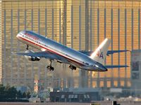 N727TW @ KLAS - American Airlines / 1999 Boeing 757-231 - by SkyNevada - Brad Campbell