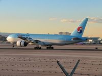 HL7721 @ KLAS - Korean Air / Boeing 777-2B5 (ER)