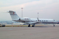 HB-IMJ @ ZRH - taxi to holding point - by eap_spotter