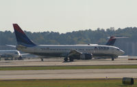 N3771K @ ATL - Landing Runway 27L - by Michael Martin