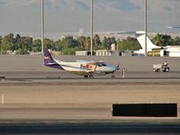 N985FE @ KLAS - Federal Express - 'FedEx' / 1988 Cessna 208B - (Super Cargomaster)