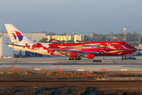 9M-MPB @ LAX - Malaysia 9M-MPB taxiing to the Tom Bradley International Terminal.