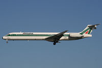 I-DATU @ LHR - Alitalia MCD MD-82 about to land at London Heathrow