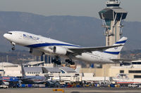 4X-ECA @ LAX - EL AL Israel Airlines 4X-ECA (FLT ELY6) climbing out from RWY 25R enroute to Ben Gurion Tel Aviv (LLBG). - by Dean Heald