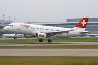 HB-IJU @ ZRH - SWISS A320