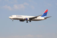 N3736C @ ATL - On final for Runway 27L - by Michael Martin