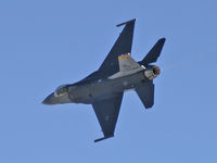 88-0492 @ KLSV - Lockheed Martin F-16C Fighting Falcon / Aviation Nation 2006 - by Brad Campbell