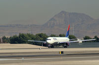 N131DN @ KLAS - Delta Airlines / 1990 Boeing 767-332 - by Brad Campbell