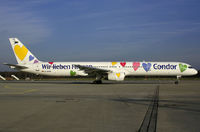 D-ABON @ CGN - visitor - by Wolfgang Zilske