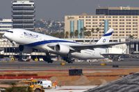 4X-ECB @ LAX - EL AL Israel Airlines 4X-ECB (FLT ELY6) departing RWY 25R enroute to Tel Aviv.