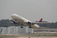 N126DL @ ATL - Taking off from ATL - by Florida Metal