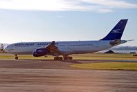 LV-ZPX @ AKL - Taxiing to the runway - by Micha Lueck