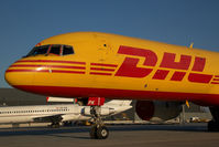 OO-DPK @ VIE - DHL Boeing 757-200F - by Yakfreak - VAP