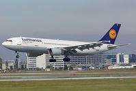 D-AIAK @ VIE - Lufthansa Airbus 300-600 - by Yakfreak - VAP