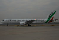 EI-IGC @ VIE - Air Italy Boeing 757-200 - by Yakfreak - VAP