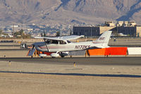 N172KS @ VGT - Privately Owned - St. George, Utah / 2003 Cessna 172S