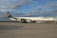 D-AIHE @ VIE - Lufthansa Airbus 340-600