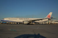 B-18302 @ VIE - China Airlines Airbus 330-300