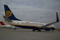 EI-DAD @ VIE - Ryanair Boeing 737-800