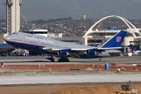 N178UA @ LAX - United Airlines N178UA (FLT UAL891) departing RWY 25R enroute to Narita Int'l (RJAA). - by Dean Heald