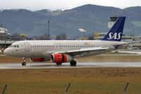 OY-KBP @ SZG - Scandinavian Airlines SAS A319 - by Thomas Ramgraber-VAP