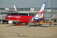 VH-VUI @ MEL - At the gate - by Micha Lueck