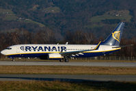 EI-DCW @ SZG - Ryanair Boeing 737-800 - by Yakfreak - VAP