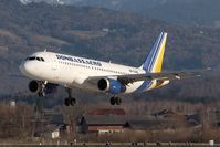 UR-DAB @ SZG - Donnbass A320-200