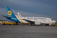 UR-GAJ @ VIE - Ukraine International Boeing 737-500 - by Yakfreak - VAP
