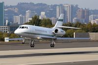 N42ST @ SMO - Seagate Air's 1996 Dassault Falcon 2000 N42ST, from Norman Y Mineta San Jose Int'l (KSJC), landing RWY 21.