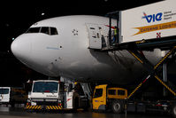 OE-LPD @ VIE - Austrian Airlines Boeing 777-200 - by Yakfreak - VAP
