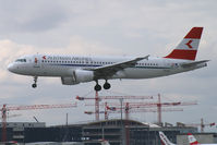 OE-LBU @ VIE - Austrian Airlines Airbus A320 - by Thomas Ramgraber-VAP