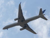 N17128 @ MCO - Continental