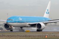 PH-BQL @ AMS - KLM 777-200