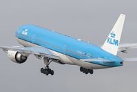 PH-BQL @ AMS - KLM 777-200
