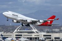 VH-OEI @ LAX - Qantas VH-OEI (FLT QFA8) climbing out from RWY 25R enroute to Sydney Int'l (YSSY).