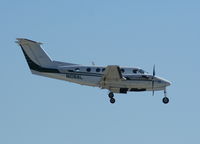 N108AL @ DAB - Beech 200