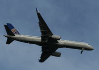 N14121 @ MCO - Continental