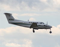 N311KB @ DAB - Beech A200
