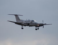 N637B @ DAB - Beech 200