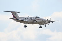 N888DC @ DAB - B200
